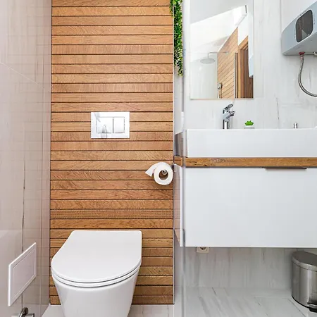 Cozy In Kastel Kambelovac With Kitchen Apartment *